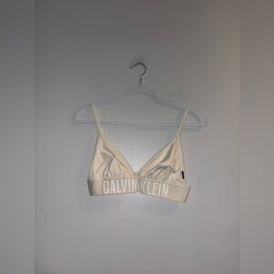 Calvin Klein • Cream Bra